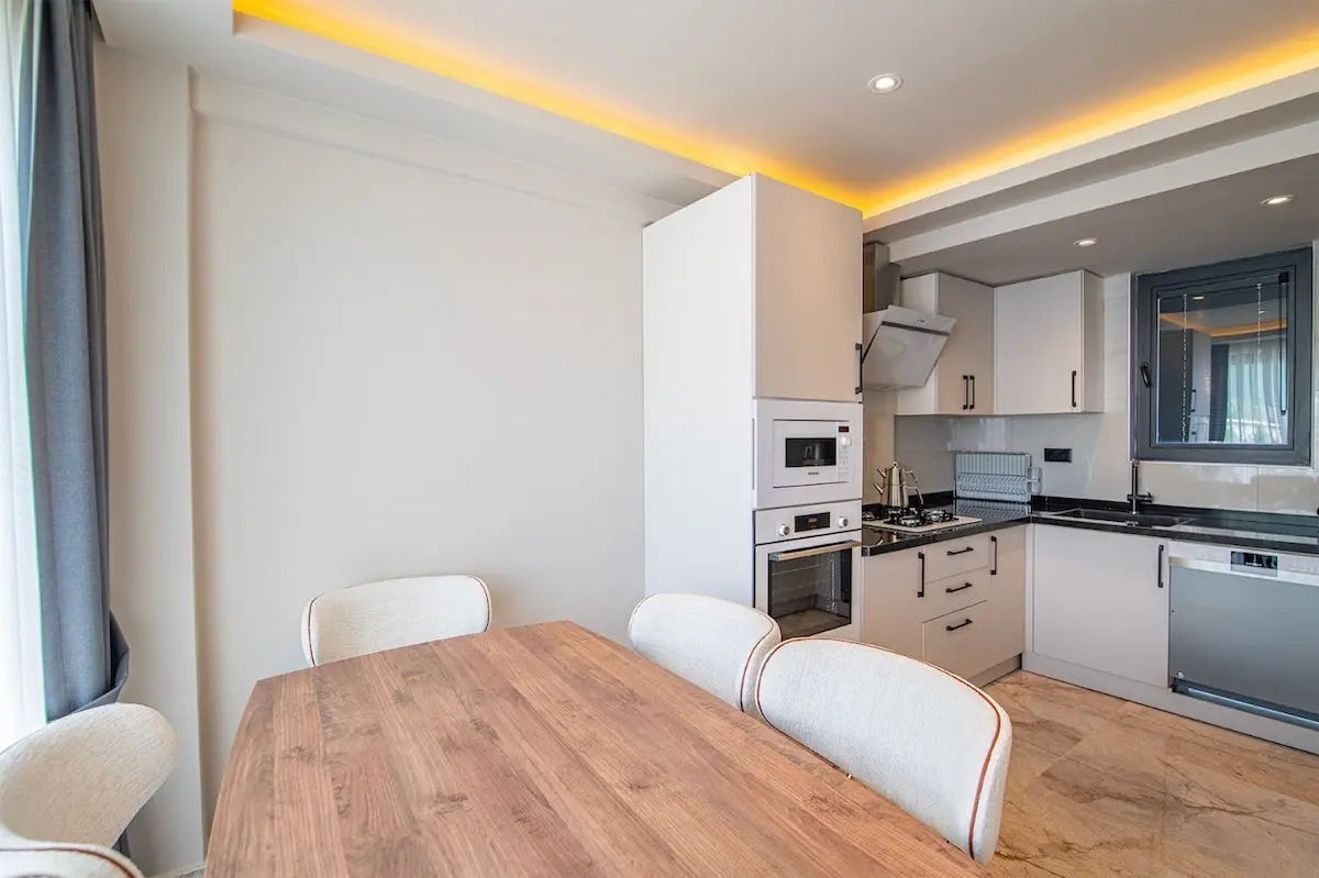 Fitted kitchen